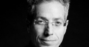 המעצב הבינלאומי גדי הלפרין